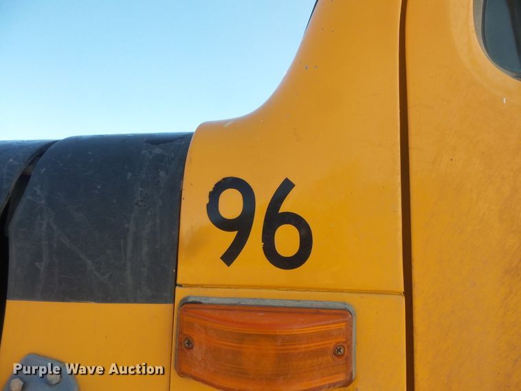 image for item FU9317 1998 International 2554 dump truck