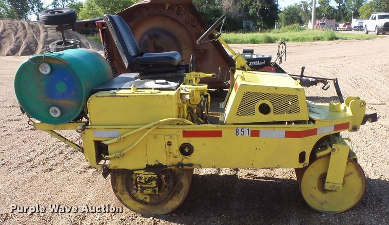 image for item FU9319 Mauldin 1450 double drum vibratory roller