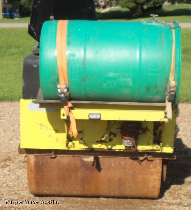 image for item FU9319 Mauldin 1450 double drum vibratory roller