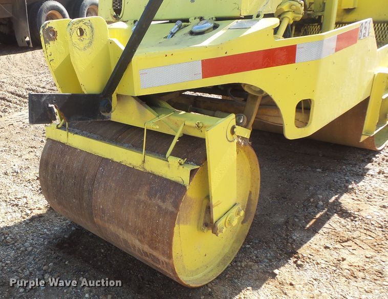 image for item FU9319 Mauldin 1450 double drum vibratory roller