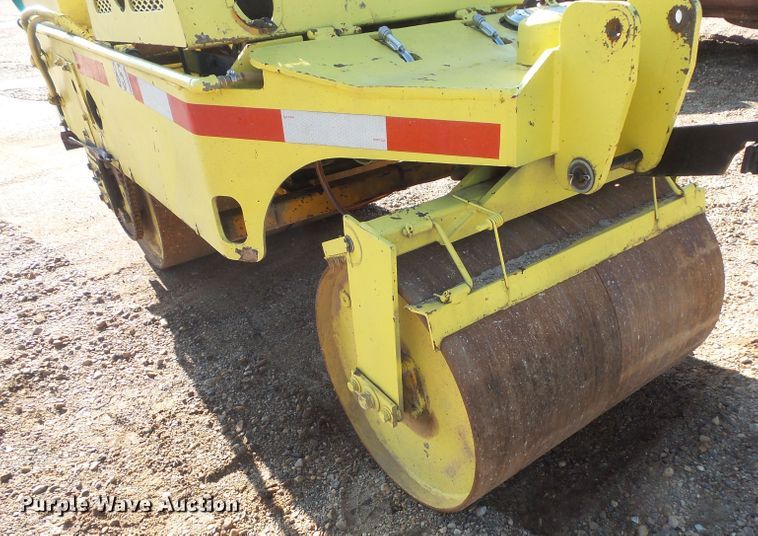 image for item FU9319 Mauldin 1450 double drum vibratory roller