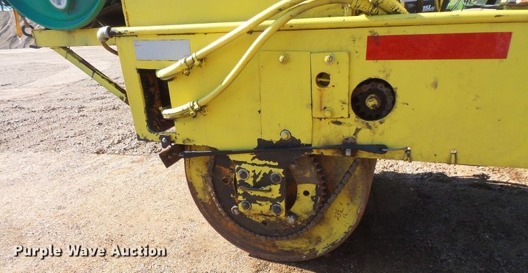 image for item FU9319 Mauldin 1450 double drum vibratory roller