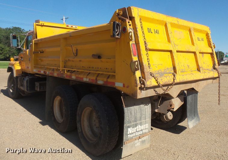 image for item FU9320 1998 International 2554 dump truck