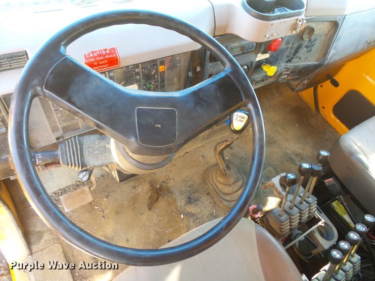 image for item FU9320 1998 International 2554 dump truck