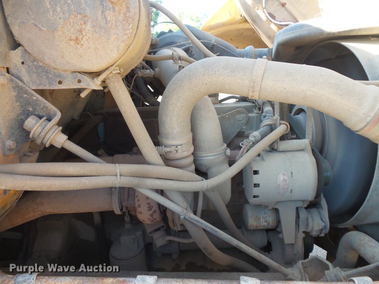 image for item FU9320 1998 International 2554 dump truck