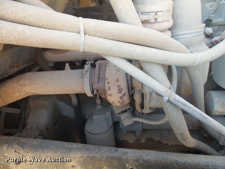 image for item FU9320 1998 International 2554 dump truck