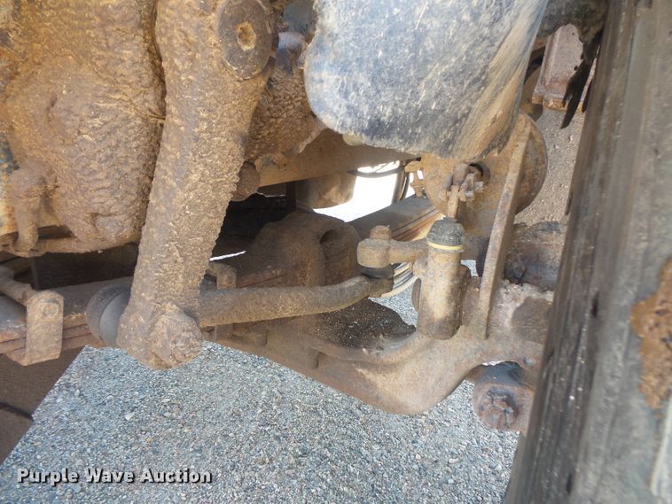 image for item FU9320 1998 International 2554 dump truck