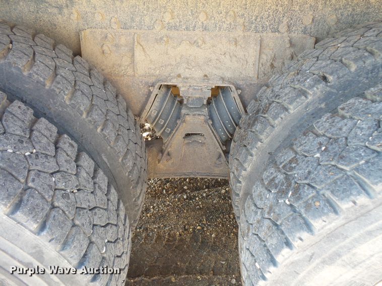 image for item FU9321 2000 International 2554 dump truck