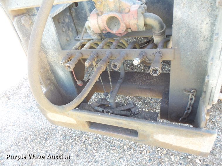 image for item FU9321 2000 International 2554 dump truck