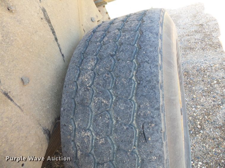 image for item FU9321 2000 International 2554 dump truck