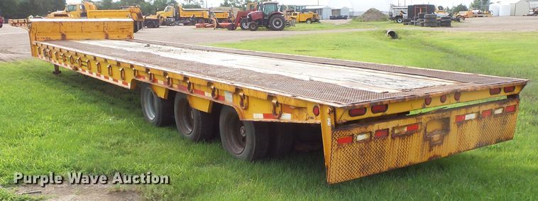 image for item FU9323 1994 Trail King TKI00SA-483 tilt deck equipment trailer