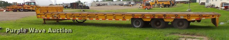 image for item FU9323 1994 Trail King TKI00SA-483 tilt deck equipment trailer