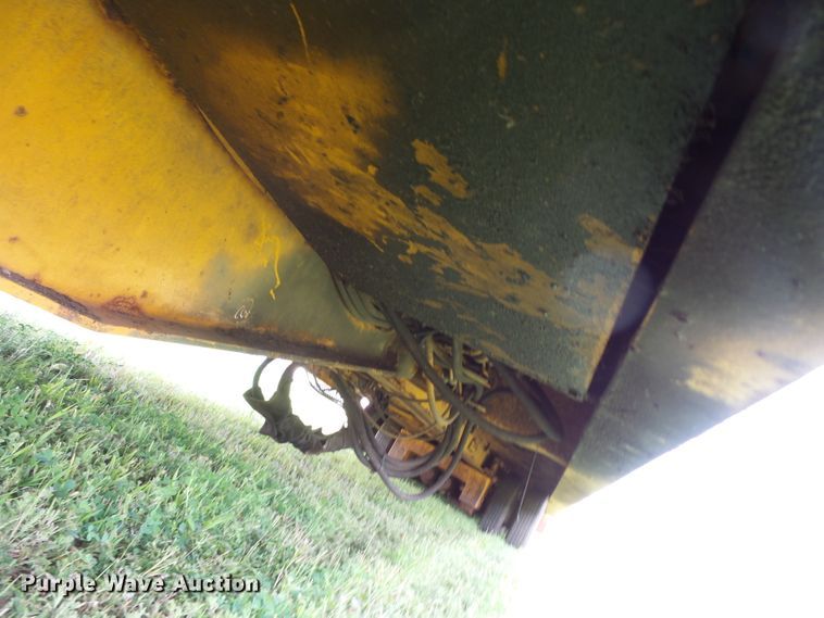 image for item FU9323 1994 Trail King TKI00SA-483 tilt deck equipment trailer