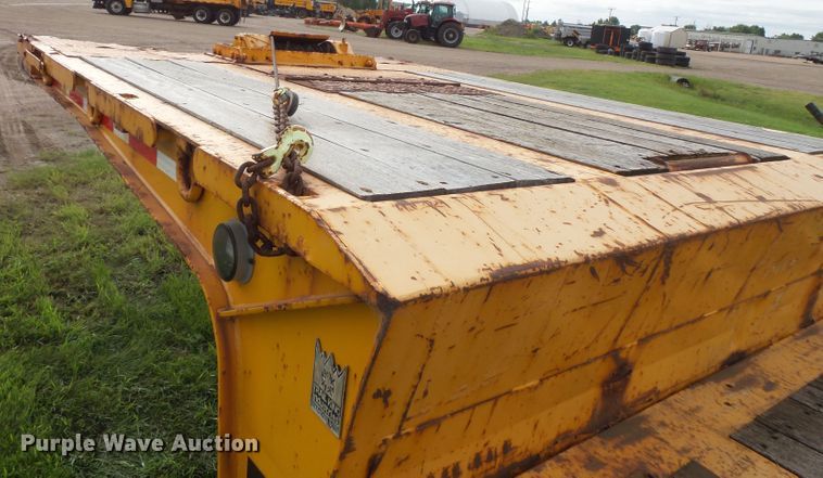 image for item FU9323 1994 Trail King TKI00SA-483 tilt deck equipment trailer
