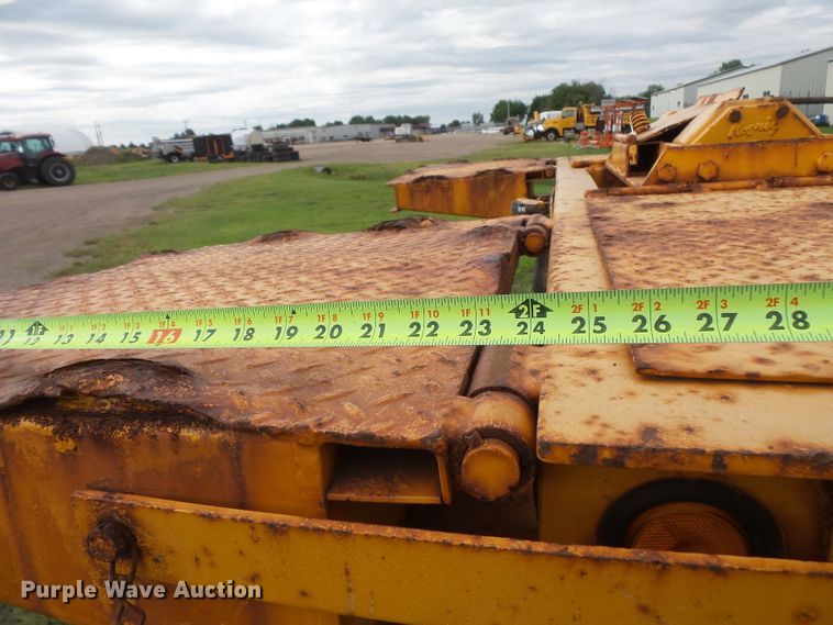 image for item FU9323 1994 Trail King TKI00SA-483 tilt deck equipment trailer