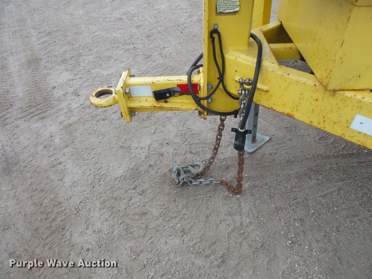 image for item FU9324 2011 Falcon bituminous mix trailer