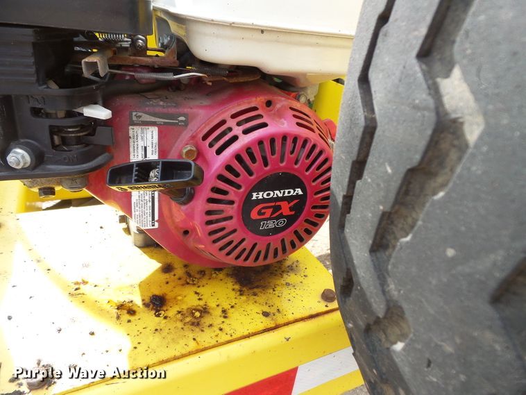 image for item FU9324 2011 Falcon bituminous mix trailer