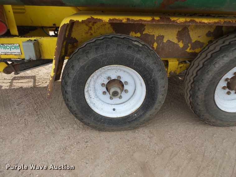 image for item FU9324 2011 Falcon bituminous mix trailer