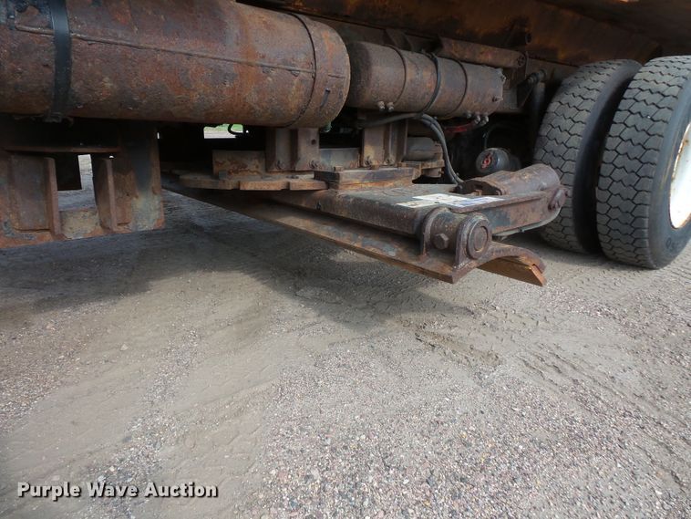 image for item FU9325 2003 Sterling L-Line dump truck