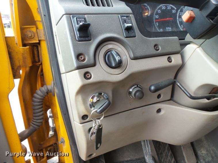 image for item FU9325 2003 Sterling L-Line dump truck