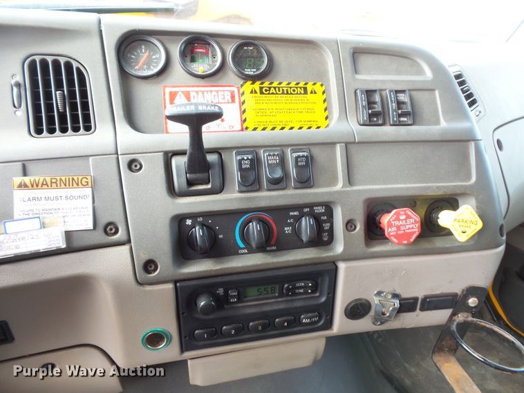 image for item FU9325 2003 Sterling L-Line dump truck