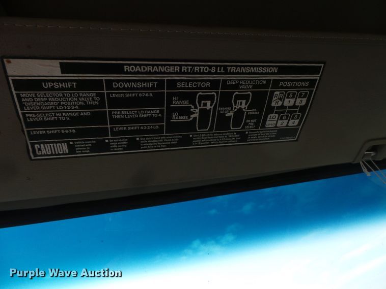 image for item FU9325 2003 Sterling L-Line dump truck