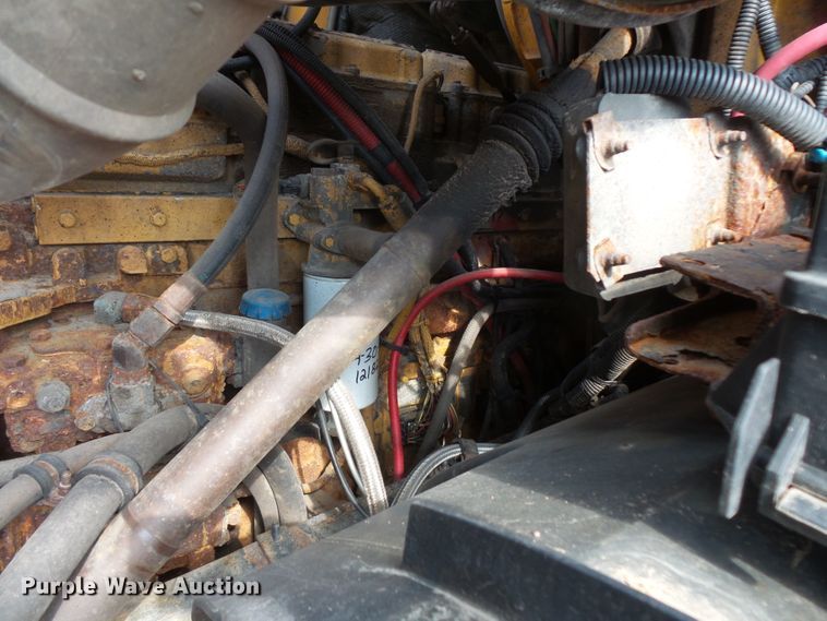 image for item FU9325 2003 Sterling L-Line dump truck