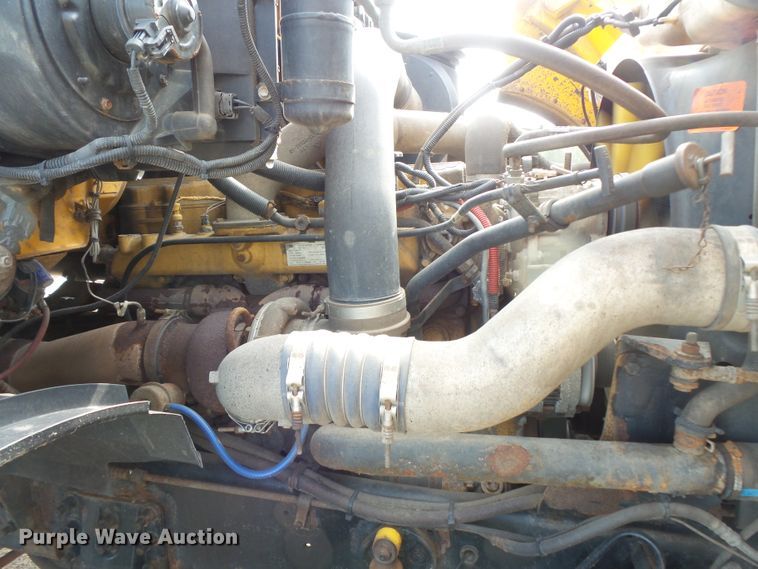 image for item FU9325 2003 Sterling L-Line dump truck