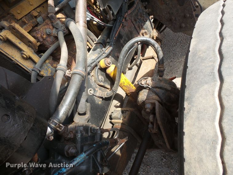 image for item FU9325 2003 Sterling L-Line dump truck