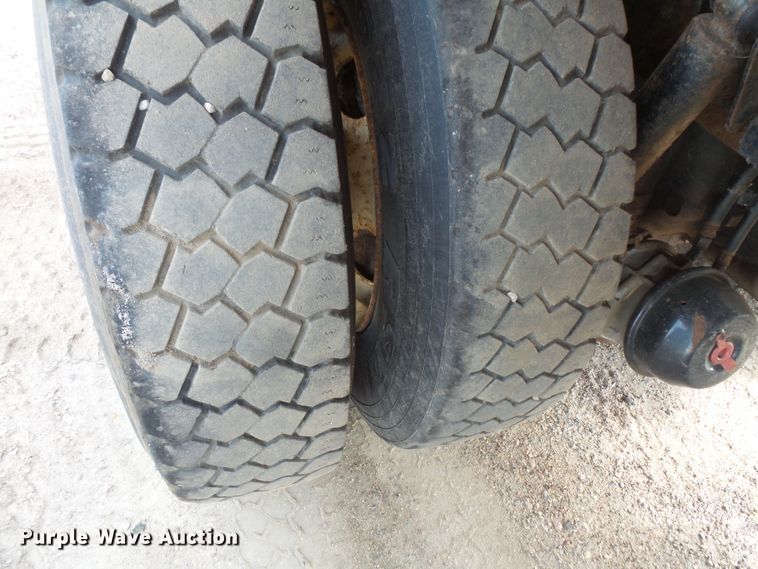 image for item FU9325 2003 Sterling L-Line dump truck