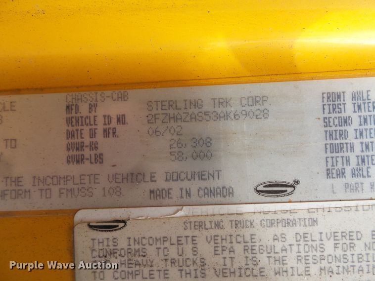 image for item FU9325 2003 Sterling L-Line dump truck