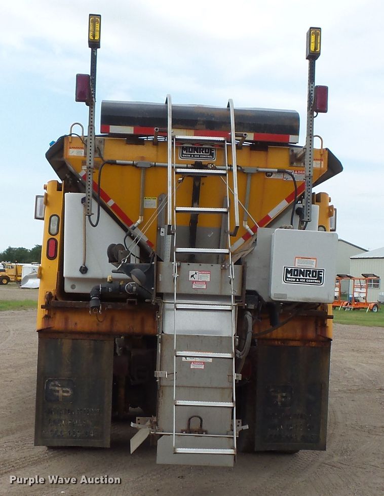 image for item FU9327 2005 Sterling L-Line dump truck