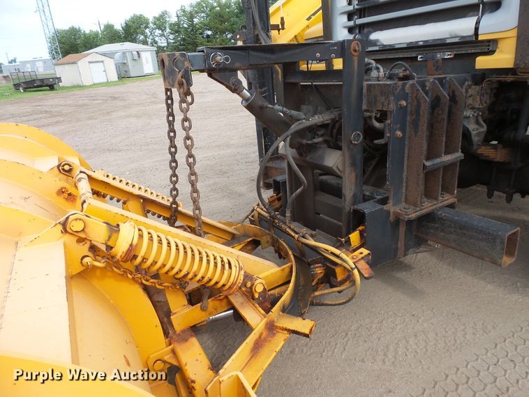 image for item FU9327 2005 Sterling L-Line dump truck