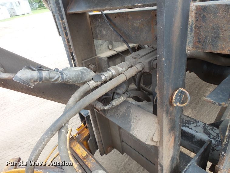 image for item FU9327 2005 Sterling L-Line dump truck