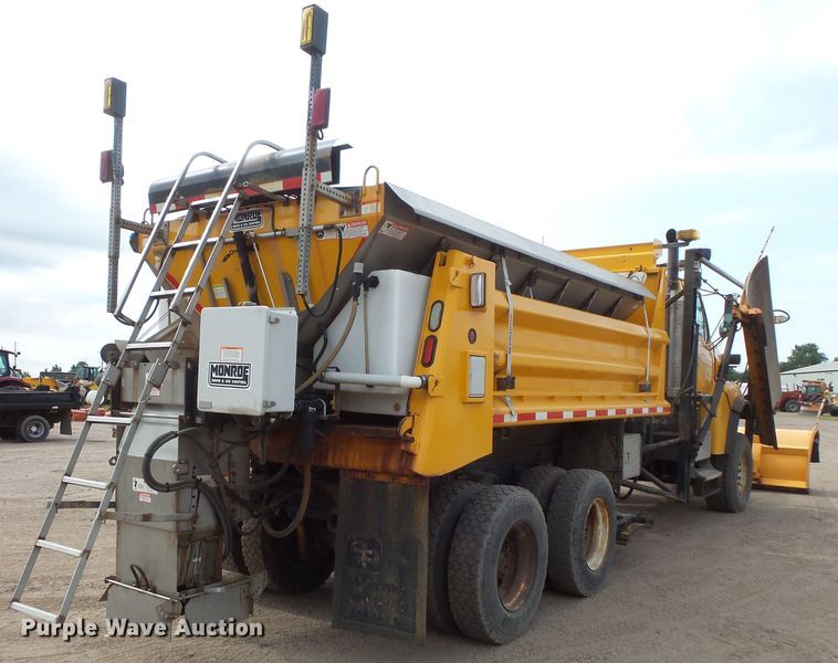 image for item FU9327 2005 Sterling L-Line dump truck
