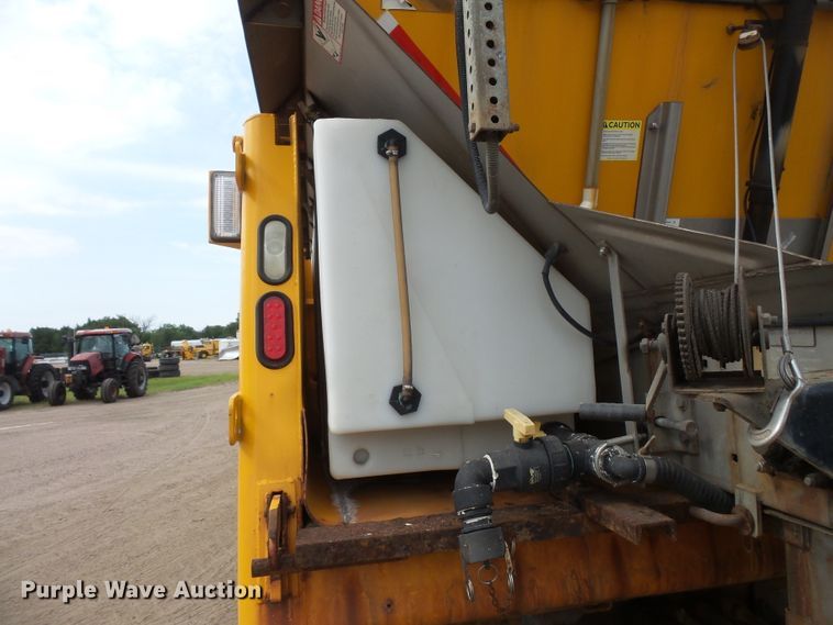 image for item FU9327 2005 Sterling L-Line dump truck