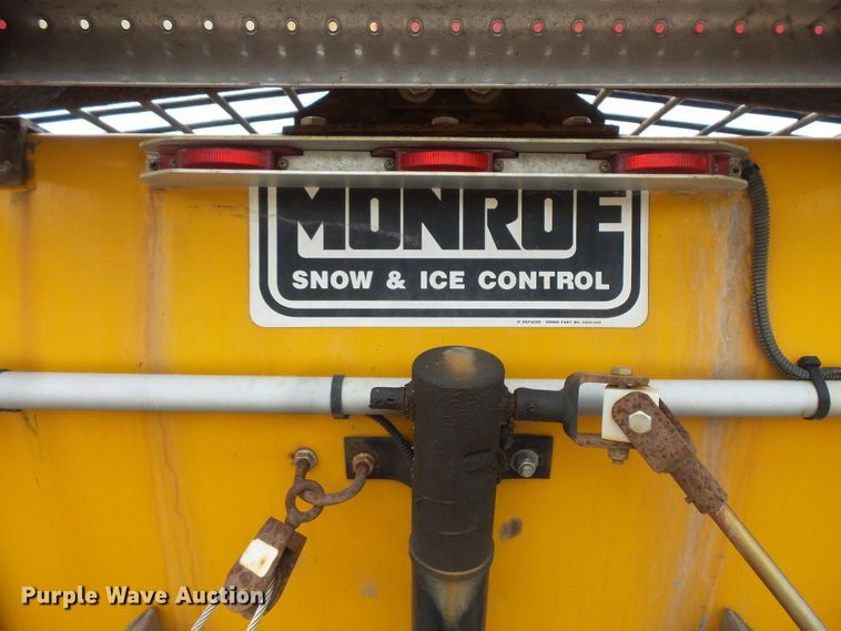 image for item FU9327 2005 Sterling L-Line dump truck