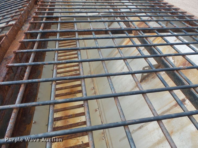 image for item FU9327 2005 Sterling L-Line dump truck