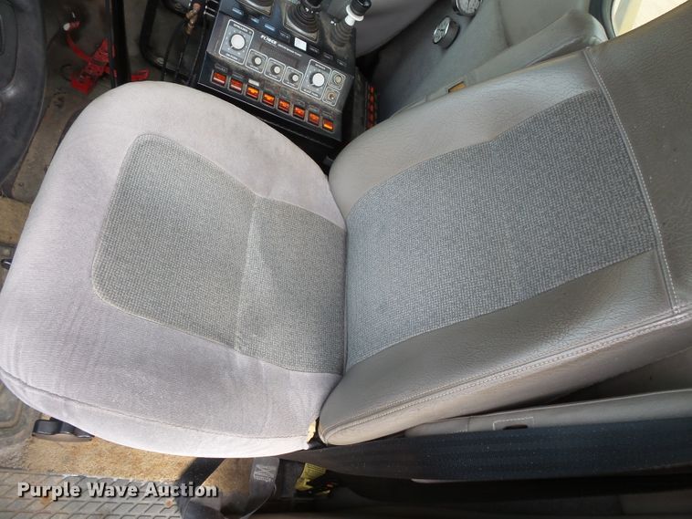 image for item FU9327 2005 Sterling L-Line dump truck