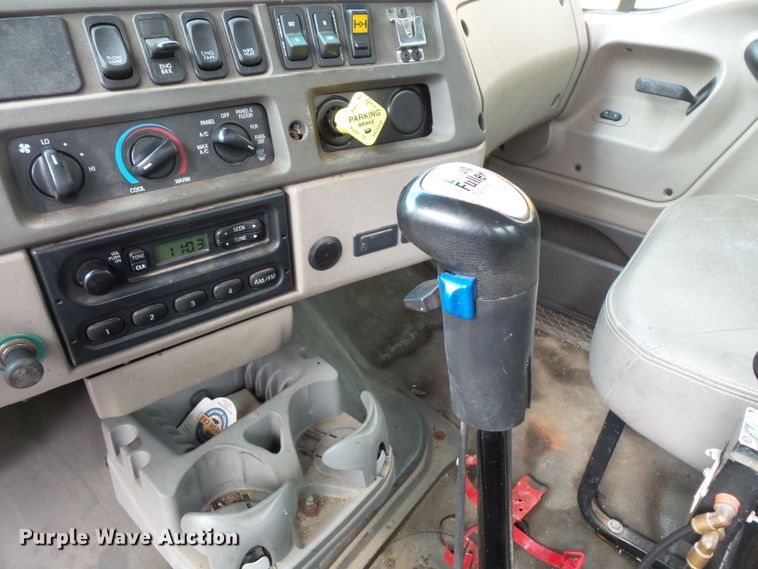 image for item FU9327 2005 Sterling L-Line dump truck