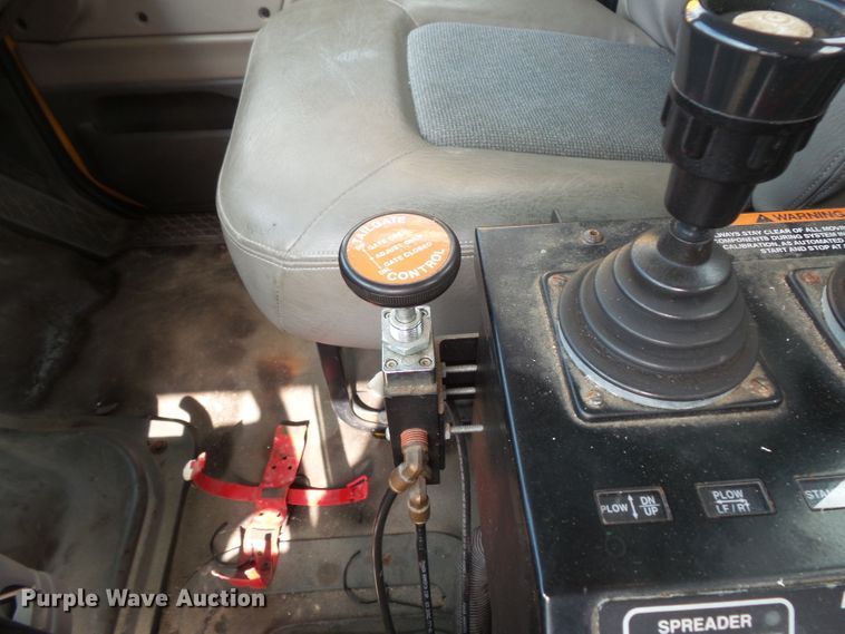 image for item FU9327 2005 Sterling L-Line dump truck