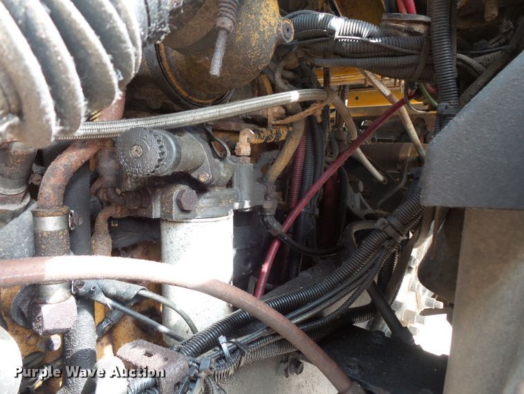 image for item FU9327 2005 Sterling L-Line dump truck