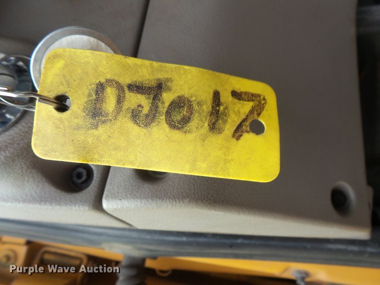 image for item FU9327 2005 Sterling L-Line dump truck