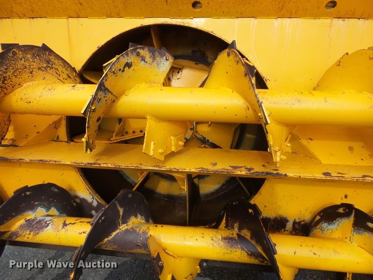 image for item FU9352 1990 Oshkosh WT2206 snow blower truck