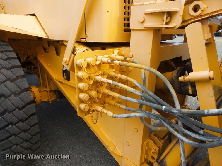 image for item FU9352 1990 Oshkosh WT2206 snow blower truck