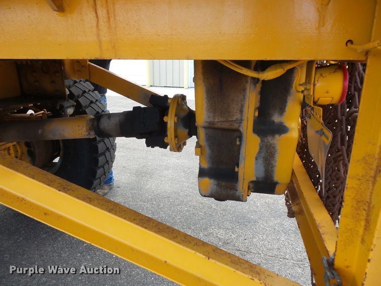 image for item FU9352 1990 Oshkosh WT2206 snow blower truck