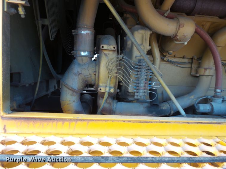 image for item FU9352 1990 Oshkosh WT2206 snow blower truck