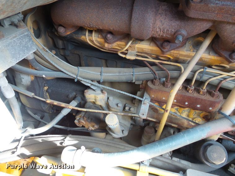 image for item FU9352 1990 Oshkosh WT2206 snow blower truck