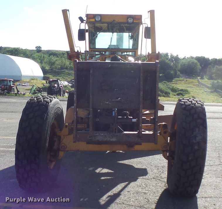 image for item FU9353 1991 John Deere 770BH motor grader