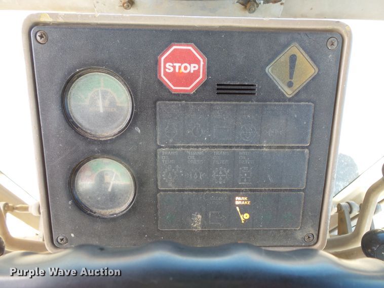 image for item FU9353 1991 John Deere 770BH motor grader